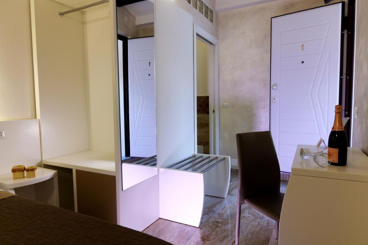 Afrodite Accomodation トロペーア エクステリア 写真