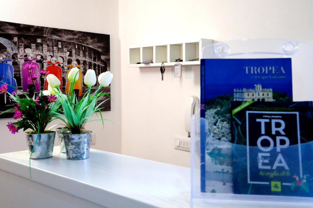 Afrodite Accomodation トロペーア エクステリア 写真