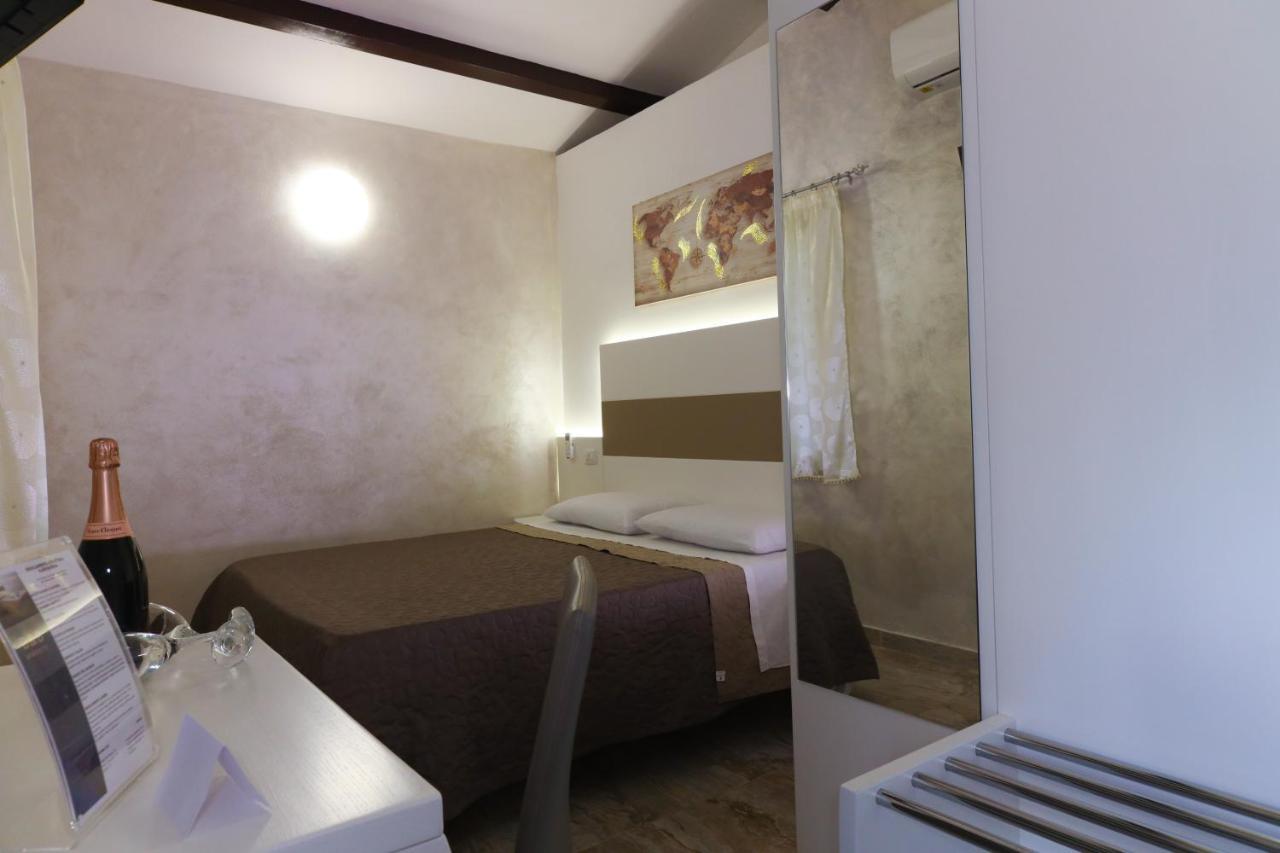 Afrodite Accomodation トロペーア エクステリア 写真