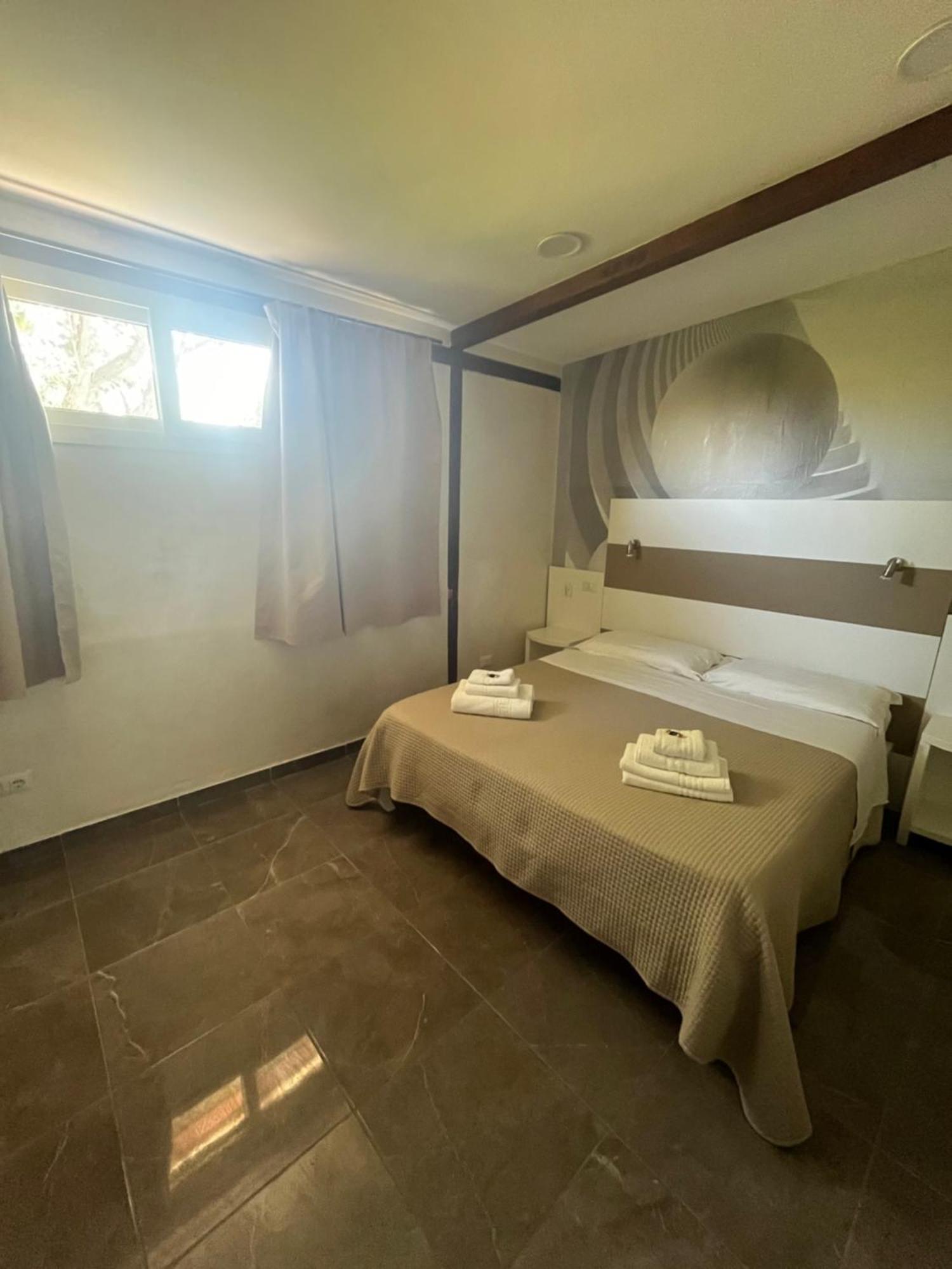 Afrodite Accomodation トロペーア エクステリア 写真